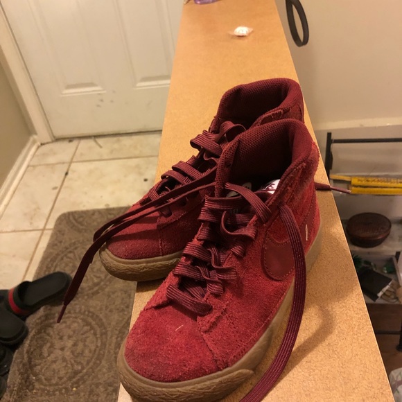 Nike - Picture 3 of 4